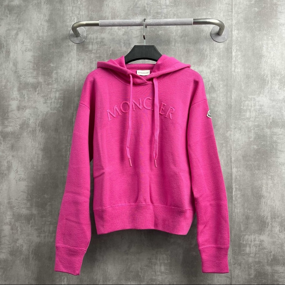 ❌sold❌Authentic Moncler Fuchsia Women's Hoodie